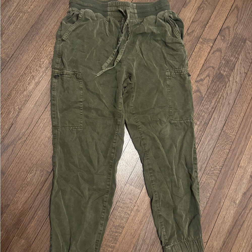 Aerie Olive Cargo Joggers